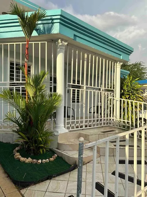 Studio21-B Centric Comfort House Apartment Bayamon