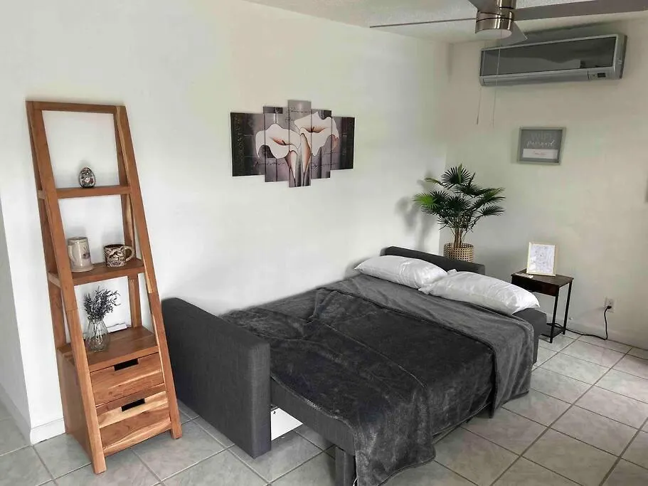 Studio21-B Centric Comfort House Apartment Bayamon